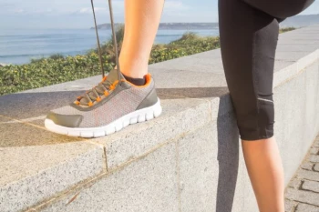 ¿Sabes la importancia del impacto de un mal calzado en las lesiones deportivas y cómo elegir el adecuado?